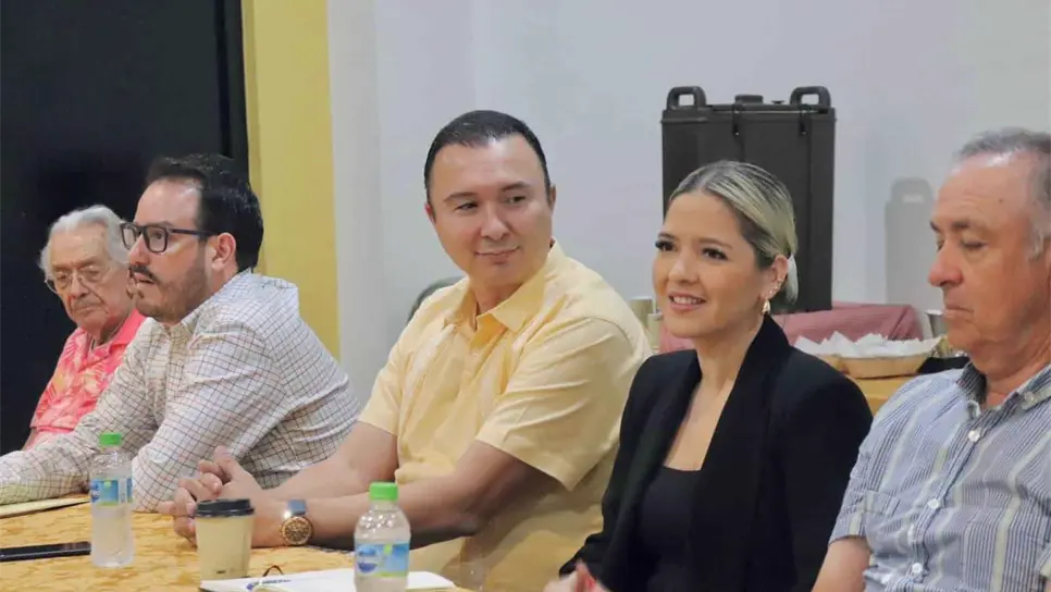 Turistas gastan más en Mazatlán; aumenta casi 40% gasto promedio