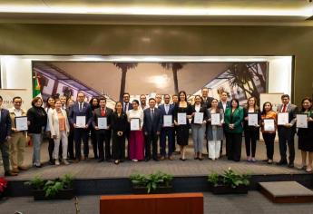 Gámez Mendívil recibe el reconocimiento «Buenas Prácticas Municipales» por apoyo a mujeres emprendedoras