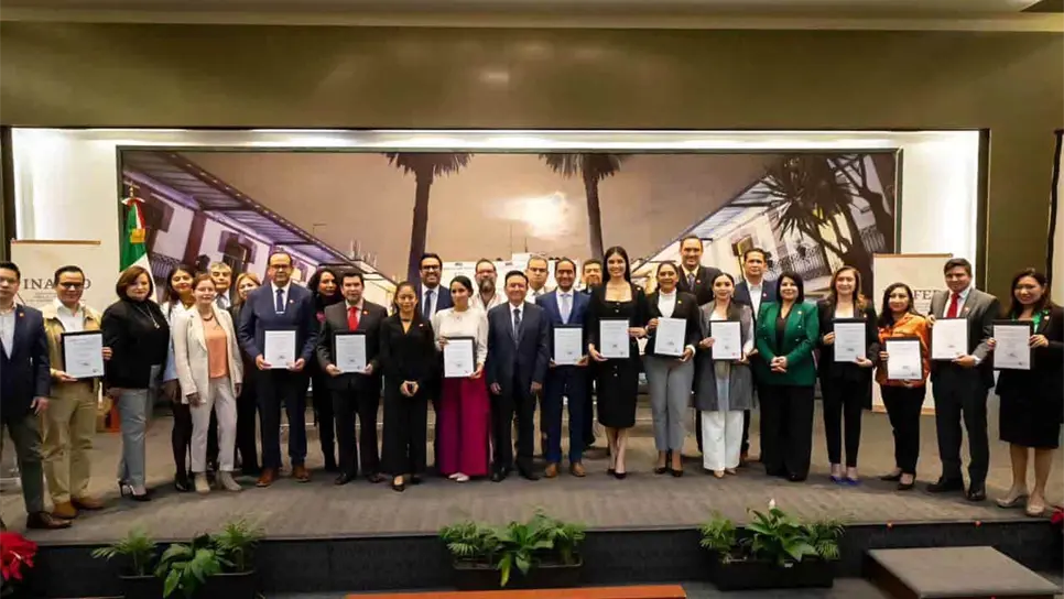 Apoyo a Mujeres Emprendedoras da acceso a créditos que van desde los 3 mil 500 hasta los 8 mil pesos a mujeres microempresarias.