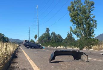 Mujer pierde la vida tras sufrir aparatosa volcadura en el Limón de Los Ramos en Culiacán 