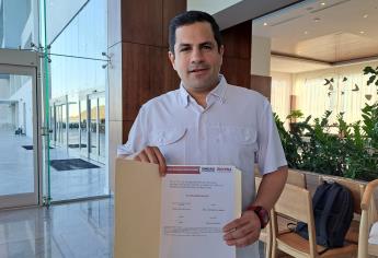 Carlos Escobar se registra por Morena para la alcaldía de Mazatlán en 2024