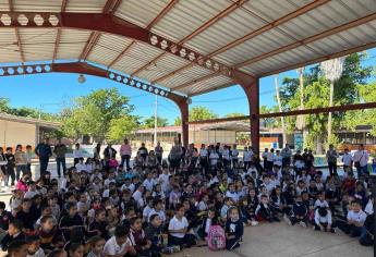 Viven carricenses la Feria del Libro Los Mochis 2023 gracias al IMAC