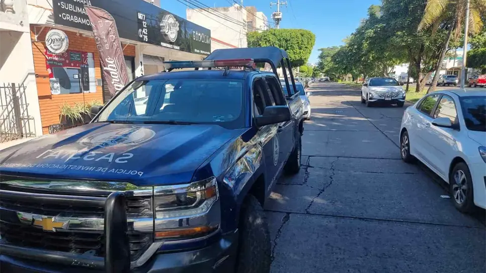 Los policías que atendieron el reporte y recabaron la información para después retirarse de la zona.