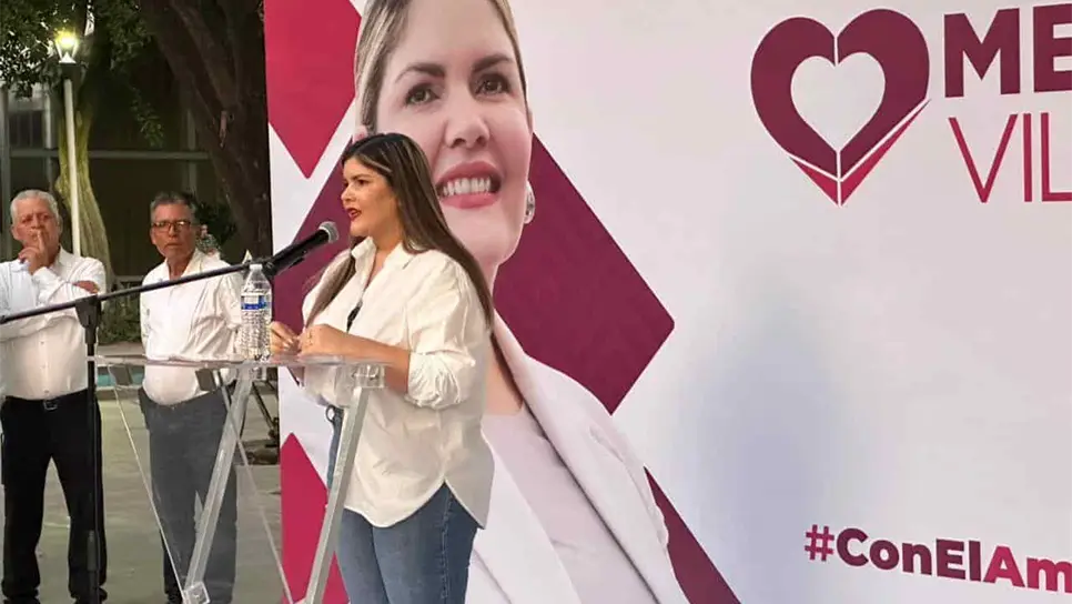 Con música de banda y con la presencia  de simpatizantes en la explanada del Parque Revolución  Merary Villegas anunció su registro de manera oficial.