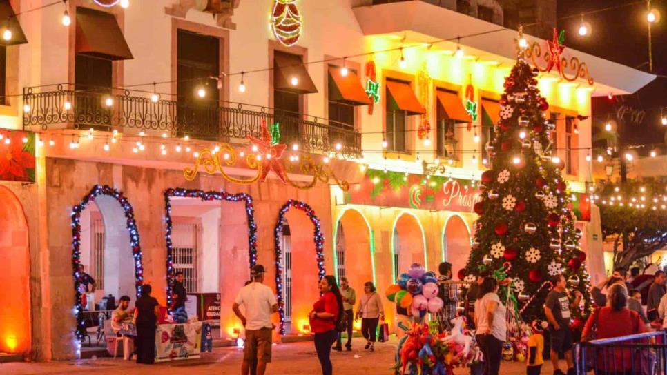 La magia de la Navidad llega a Mazatlán con el encendido de luces en la Plazuela República 