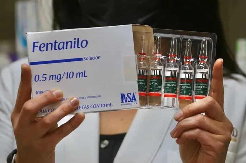 Cofepris suspende 31 farmacias por medicamentos con supuesto fentanilo.