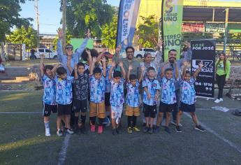 Alcalde de Culiacán da banderazo de inicio por la rehabilitación de la cancha Delfines de Barrancos