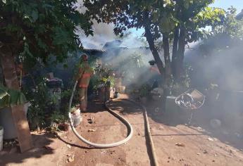 Familia lo pierde todo en incendio en Pericos, Mocorito 