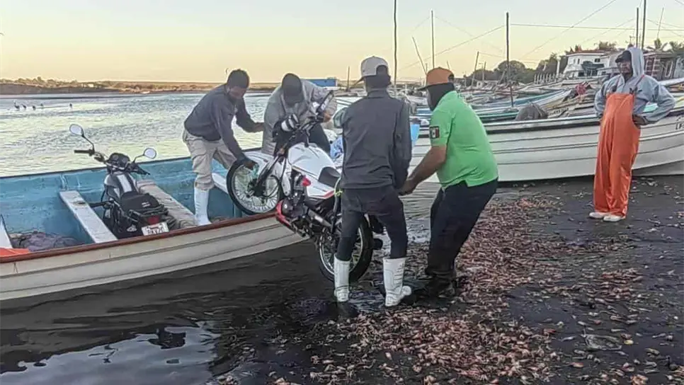 Reactivan búsqueda de pescador desaparecido en el Jitzamuri, tras volcar con una ola.