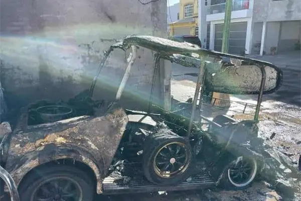 Pulmonía se incendia en fraccionamiento Los Mangos 3, en Mazatlán Pulmonía se incendia en fraccionamiento Los Mangos 3, en Mazatlán