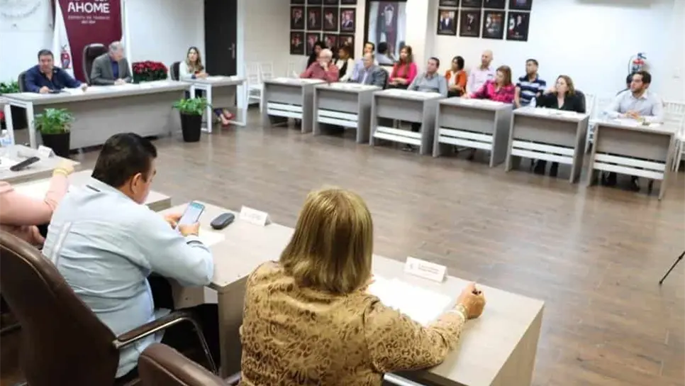 Durante la sesión, los ediles también aprobaron la solicitud del Tesorero Municipal, Gerardo Iván Hervás Quindos.