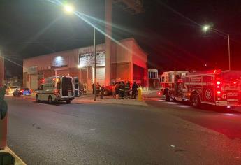 Jóvenes enfiestados se accidentan al volver de una posada en Culiacán; iban a exceso de velocidad