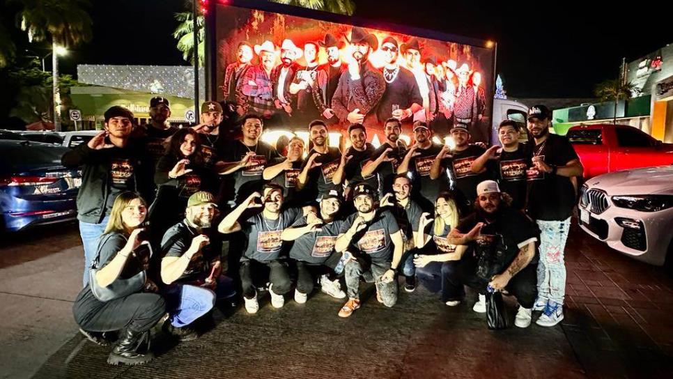 Sigue la fiesta grupo La Ventaja en el lanzamiento de «Culiacán DeLuxe 2»