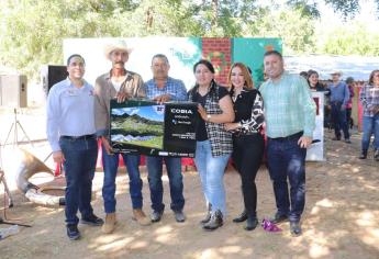 ¡Les llegó la Navidad! Alcalde de Badiraguato festeja con familias de Otatillos y Ciénega de los Lara 