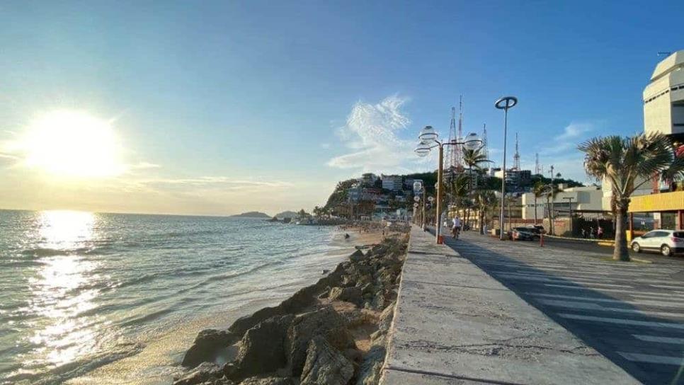 Contaminación en Playa Olas Altas de Mazatlán ya se atiende: alcalde