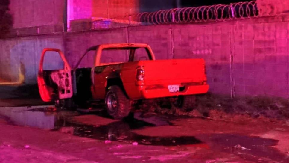 Hombre calcinado en Los Mochis fue asesinado con tiro de gracia; después le prendieron fuego en su camioneta