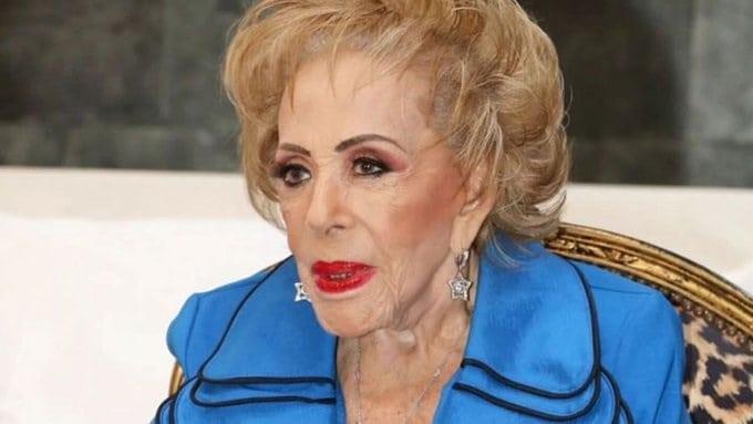 Reportan a Silvia Pinal muy grave a sus 92 años de edad