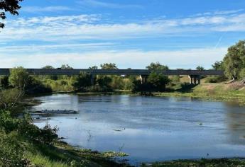 Así luce el caudal del Río Fuerte tras permanecer seco durante los últimos días 