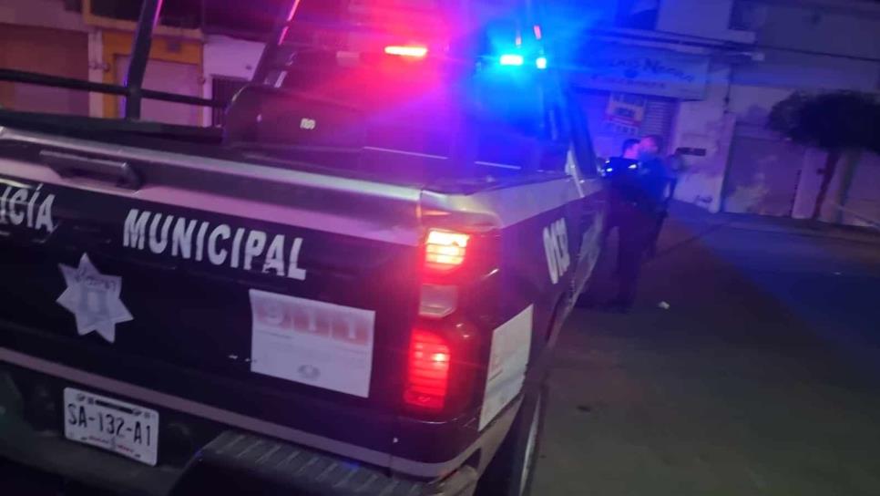 Dos asaltantes roban una gasolinera en Culiacán y se accidentan al tratar de huir