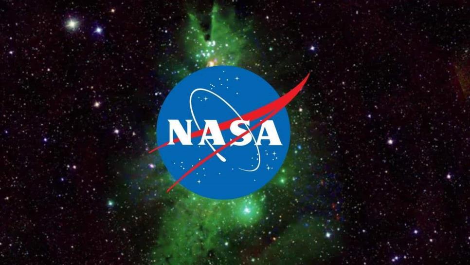 NASA captura un grupo de estrellas con forma de arbolito de Navidad