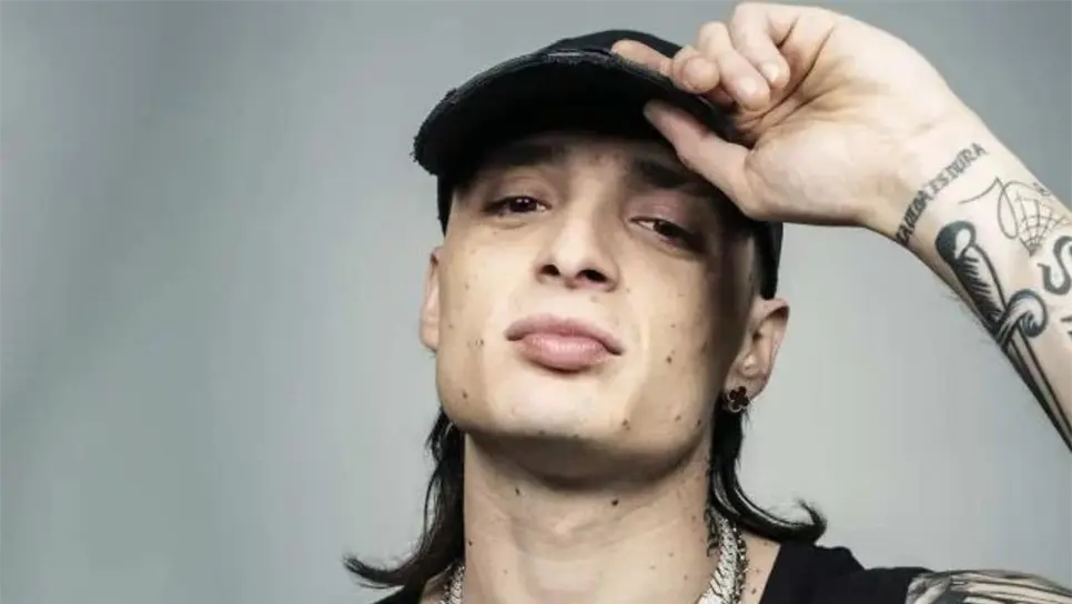 Peso Pluma es uno de los artistas del momento en México. FOTO: Internet