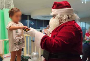Santa Claus llegó a Mazatlán para alegrar corazones, recorrió calles y hospitales del puerto 
