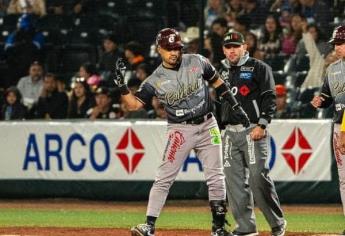 Con gran actuación de Castañeda, Tomateros gana el primero en serie navideña