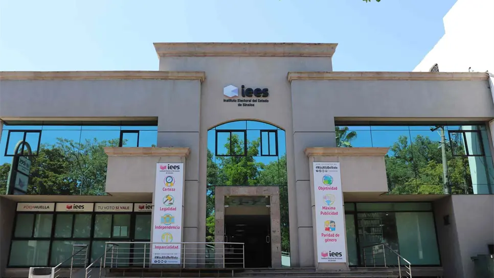 Edifico del IEES. FOTO: Luz Noticias