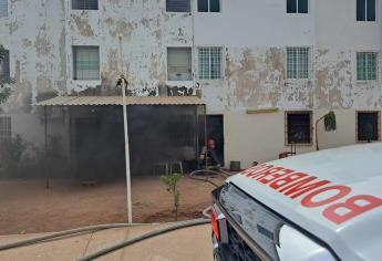 Por un cargador conectado se quema un departamento en el sector Humaya de Culiacán
