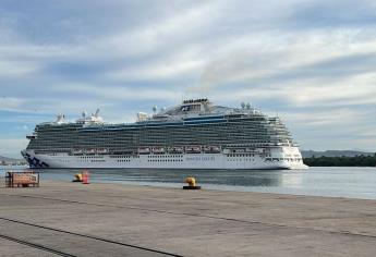 Más de 8 mil cruceristas llegaron a Mazatlán la primeros días del 2024 