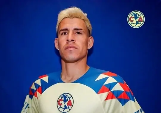 El jugador llega procedente del archienemigo Chivas de Guadalajara.