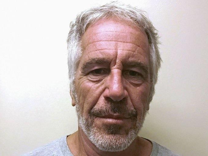 Jeffrey Epstein, sale a la luz lista de celebridades que visitaron su isla