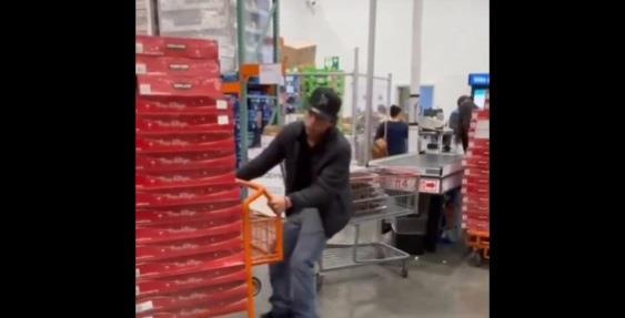 Cliente de Costco deja a todos sin Rosca de Reyes |VIDEO