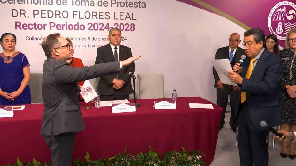 Pedro Flores rinde protesta como nuevo Rector de la UAdeO