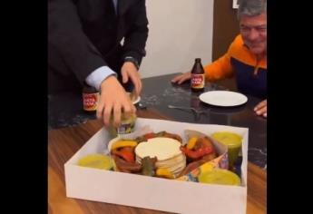 Samuel García celebra el Día de Reyes con una rosca de chicharrón |VIDEO