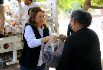 Se reanuda «Abrazando Ahome» para llevar apoyos invernales a familias de comunidades y colonias