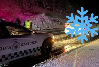 Cierran carretera en Sonora por intensa nevada