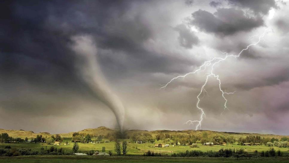 Emiten alerta de tornado en la zona costera de Texas