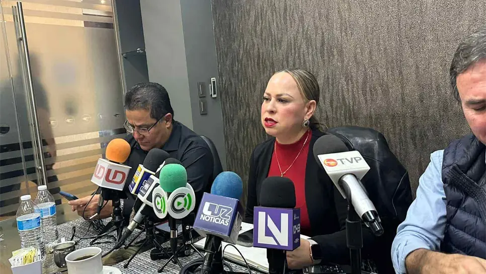 La presidenta de la AMMJE subrayó la importancia de recordar que los transportistas otorgan un 50% de descuento a estudiantes y adultos mayores.