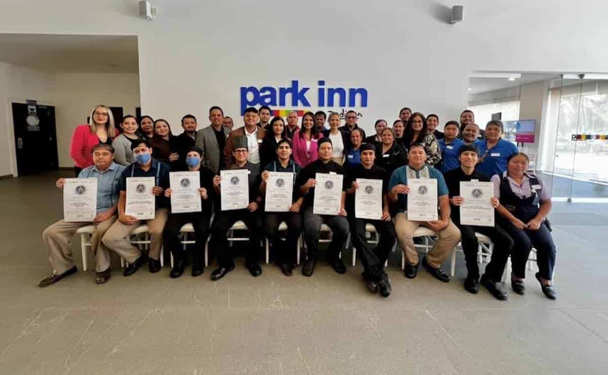 Entrega Secretaría de Turismo en Sinaloa «Distintivo H» a hotel de Mazatlán