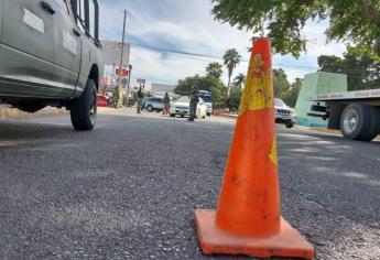 Arrojan más poncha llantas en Culiacán frente a instalaciones del Ejército; varios vehículos dañados