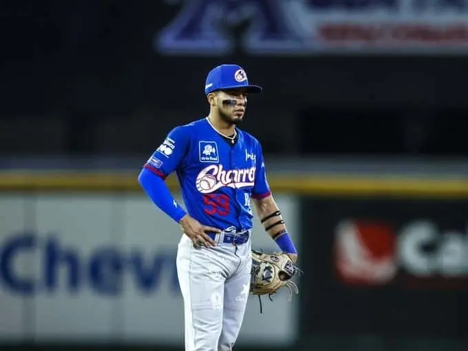 El joven pelotero tuvo una destacada campaña con los Charros de Jalisco.