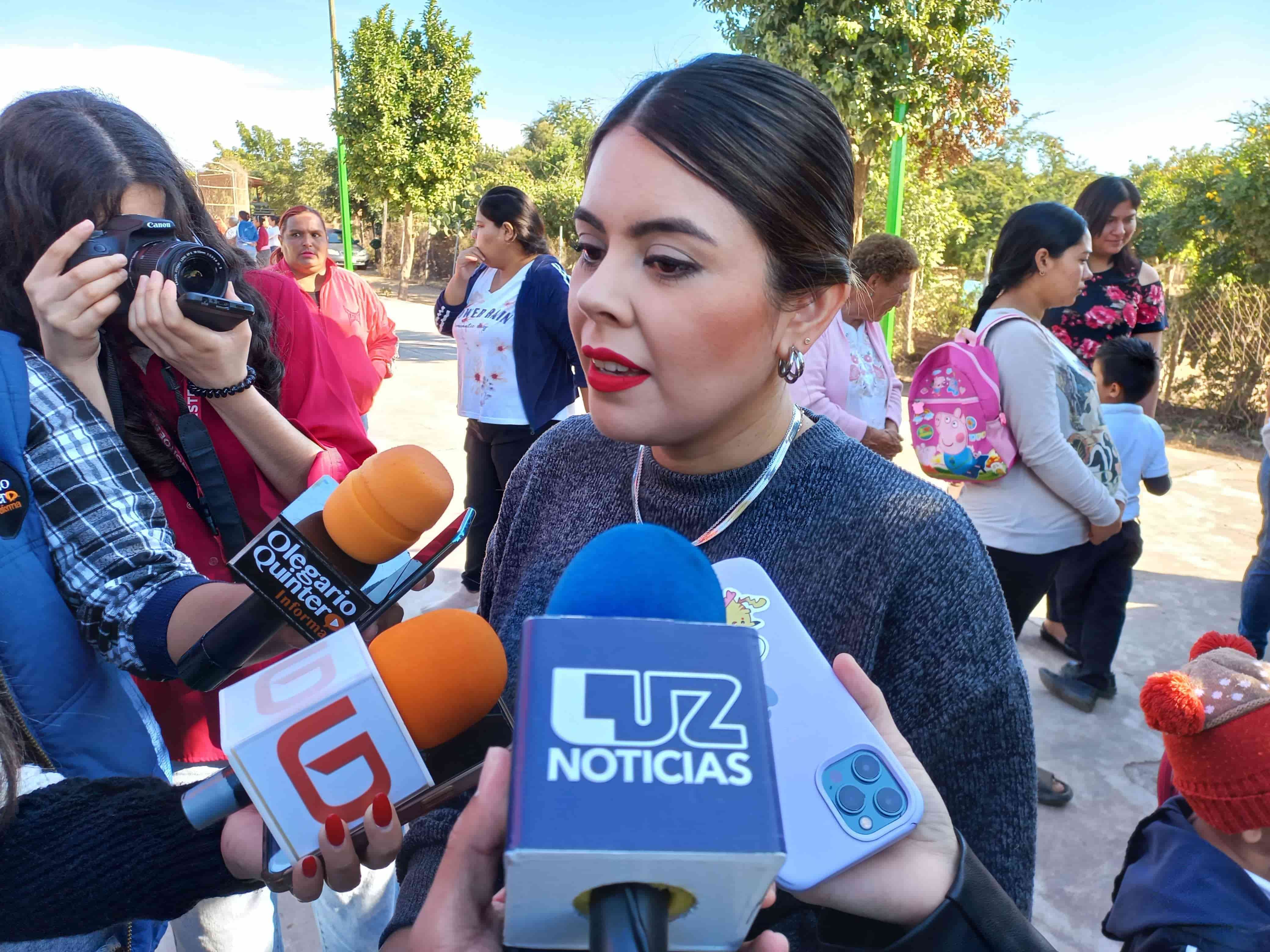 Irma Nidya recordó que el año pasado beneficiaron a un aproximado de 3 mil 500 personas con la entrega de 4 mil platillos, alimentos y bebidas.