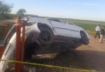 Muere mujer adulta al chocar contra la compuerta de un canal en Ahome 