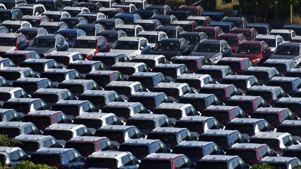 Crece al mil 174% la importación de automóviles a través de Mazatlán: Sedectur