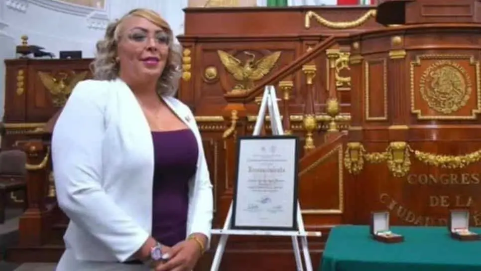 La activista fue interceptada a bordo de su vehículo.