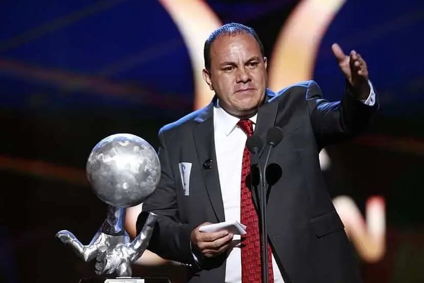 El gobernador de Morelos se encuenbtra festejando otro año más de vida.