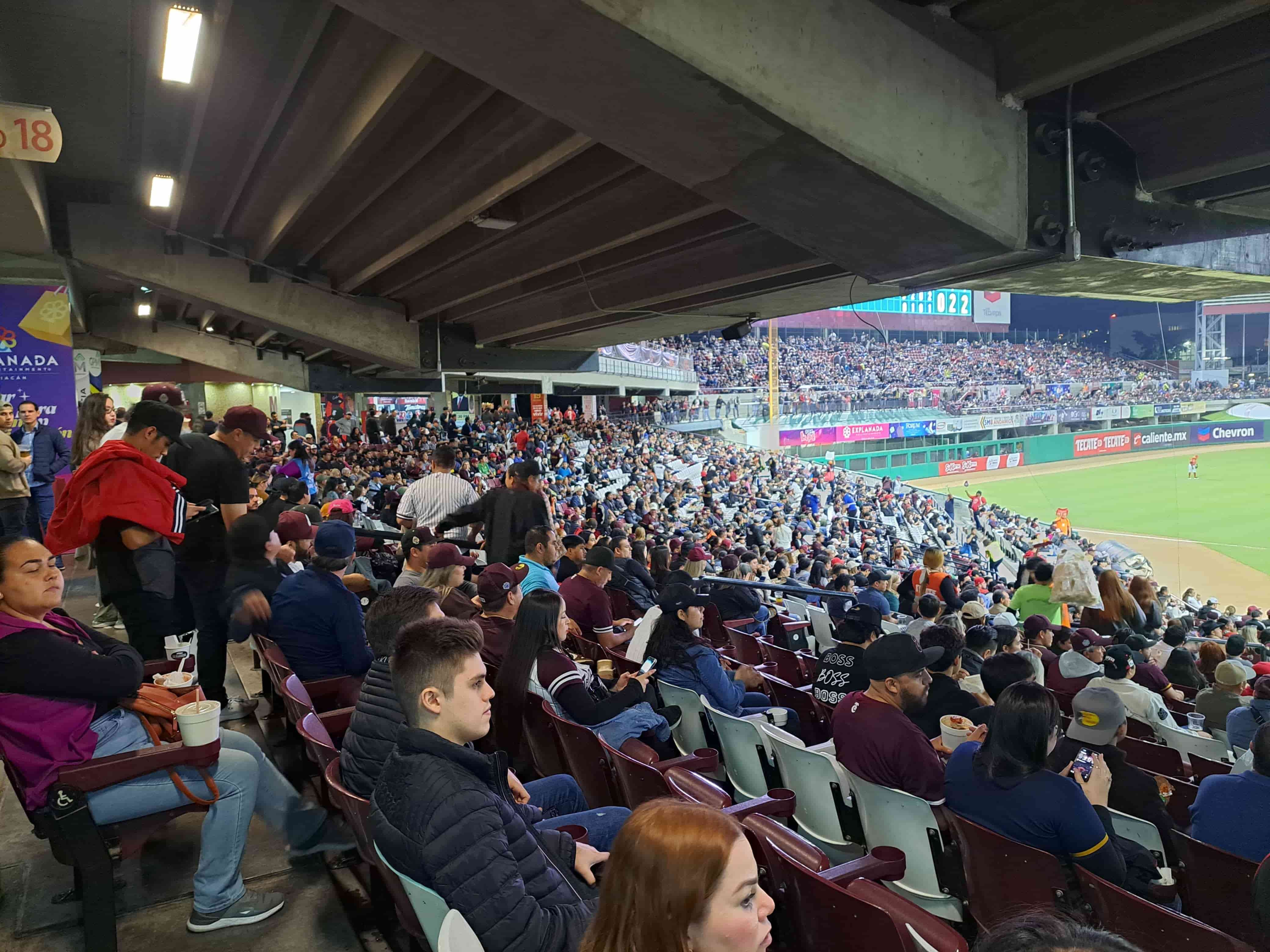 Los aficionados de Tomateros mostraron su total apoyo al equipo tras quedar eliminados ante Venados.
