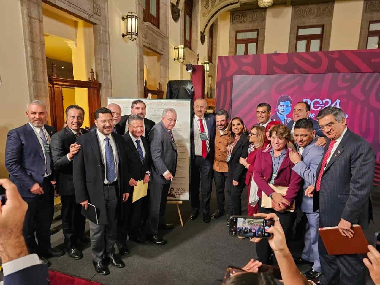 IMSS Bienestar llega a Sinaloa en marzo, AMLO y Rocha firman convenio de operaciones 