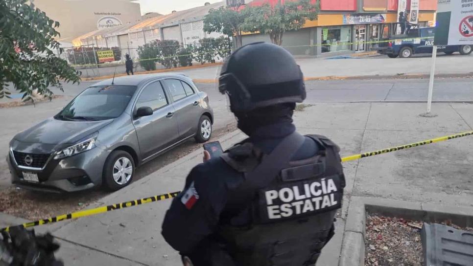 Identifican a hombre asesinado junto a una mujer en un vehículo en la Infonavit Las Flores, Culiacán
